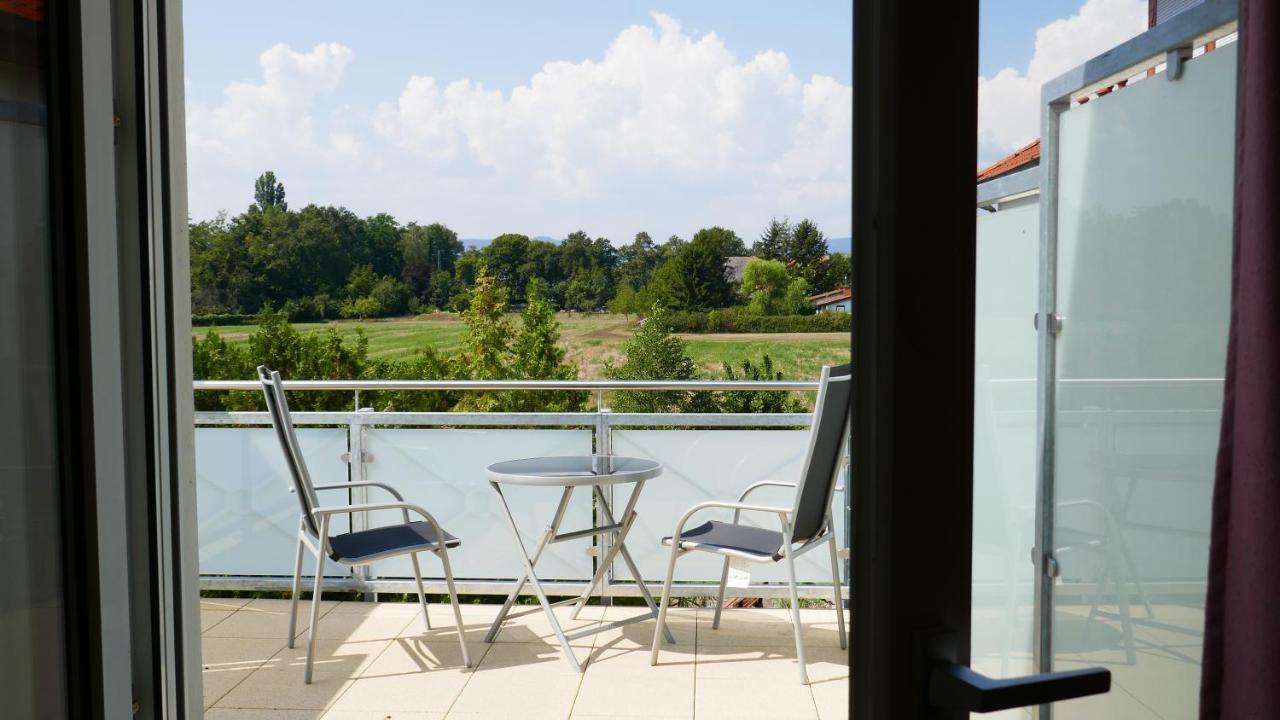 Christliche Gaestehaeuser Weinstrasse Neustadt an der Weinstraße Exterior foto